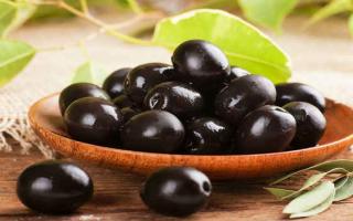 Složení a obsah kalorií konzervovaných oliv